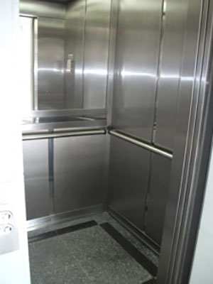 Acessibilidade em elevadores