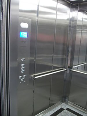Acessibilidade em elevadores
