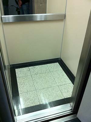 Pisos em granito para elevadores